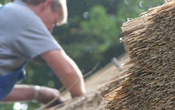 professional Lower Kinnerton thatchers